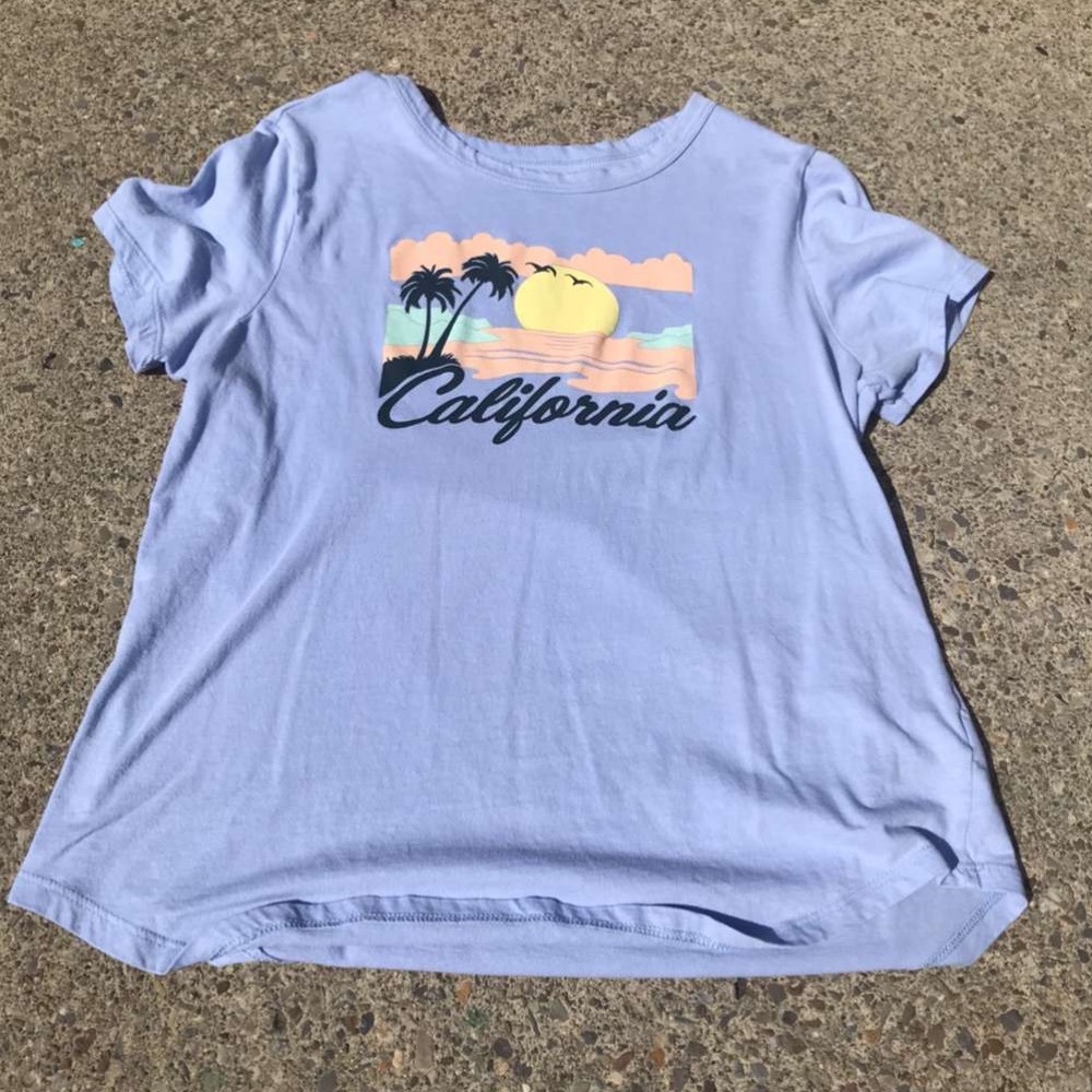 Women’s Old Navy shirt